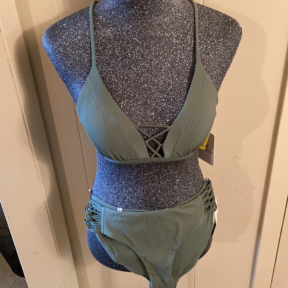 NWT - BODY GLOVE bikini